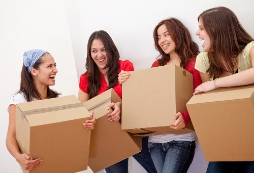 Student removal van support for Tufnell Park flats and shared houses