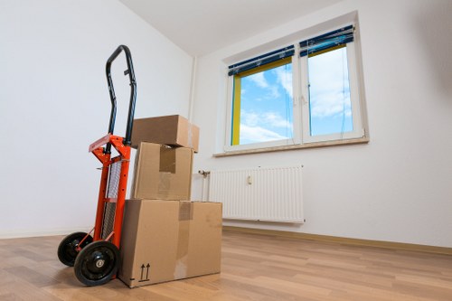 Packing and loading support for a flat move in Tufnell Park