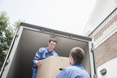 Packing and loading assistance for student removals in North London